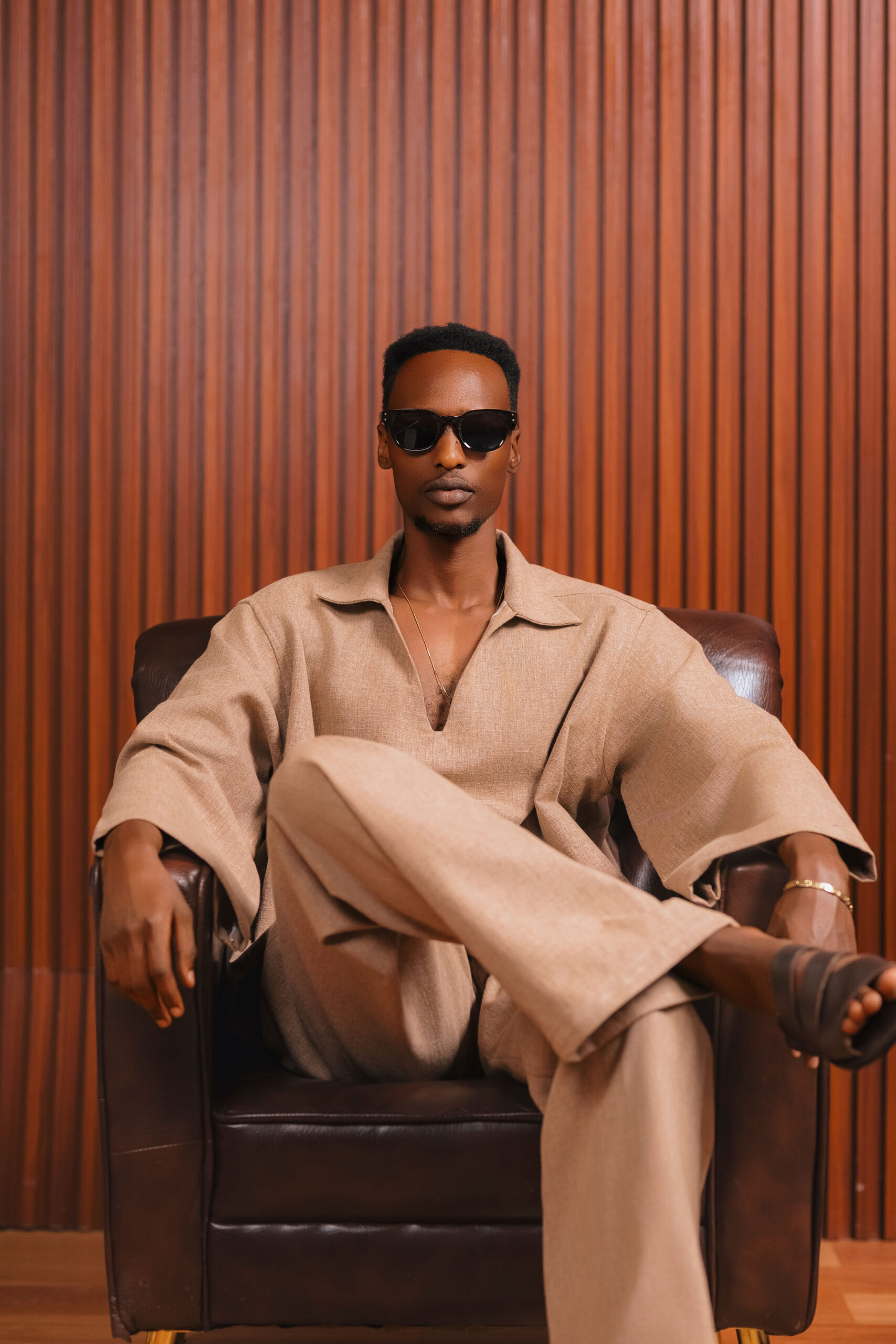 Caramel Linen Relaxed Fit Set - Image 2